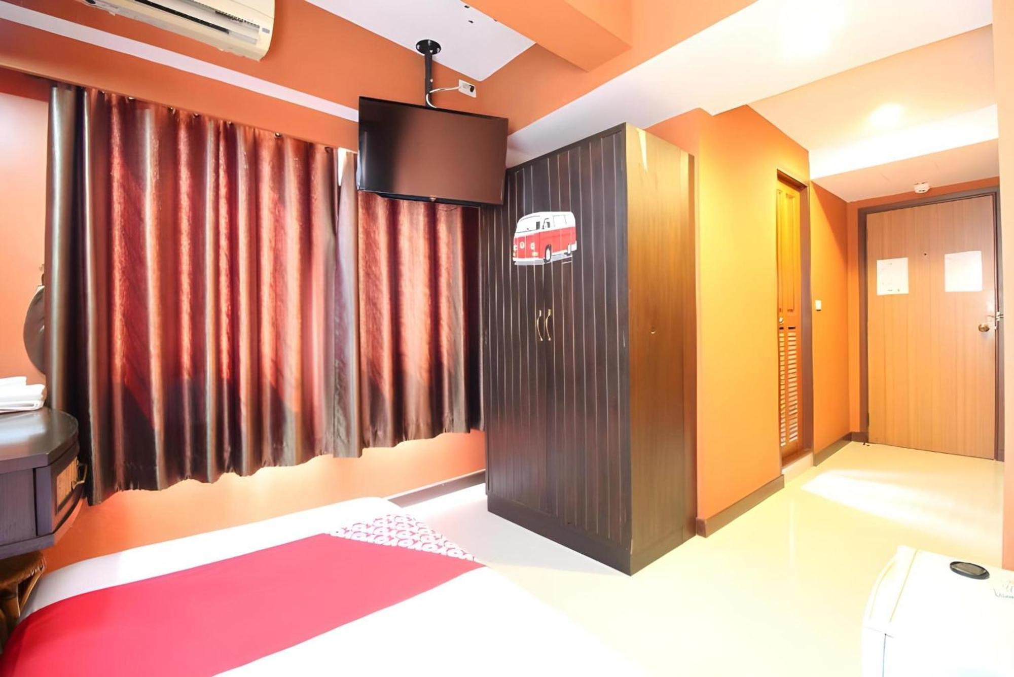 Pannee Lodge Khaosan - Sha Plus Банкок Екстериор снимка