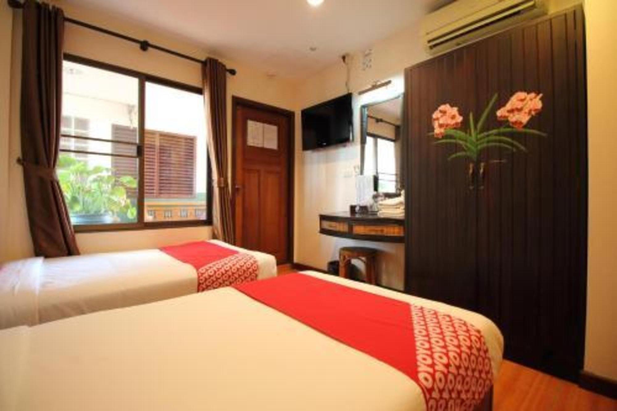 Pannee Lodge Khaosan - Sha Plus Банкок Екстериор снимка