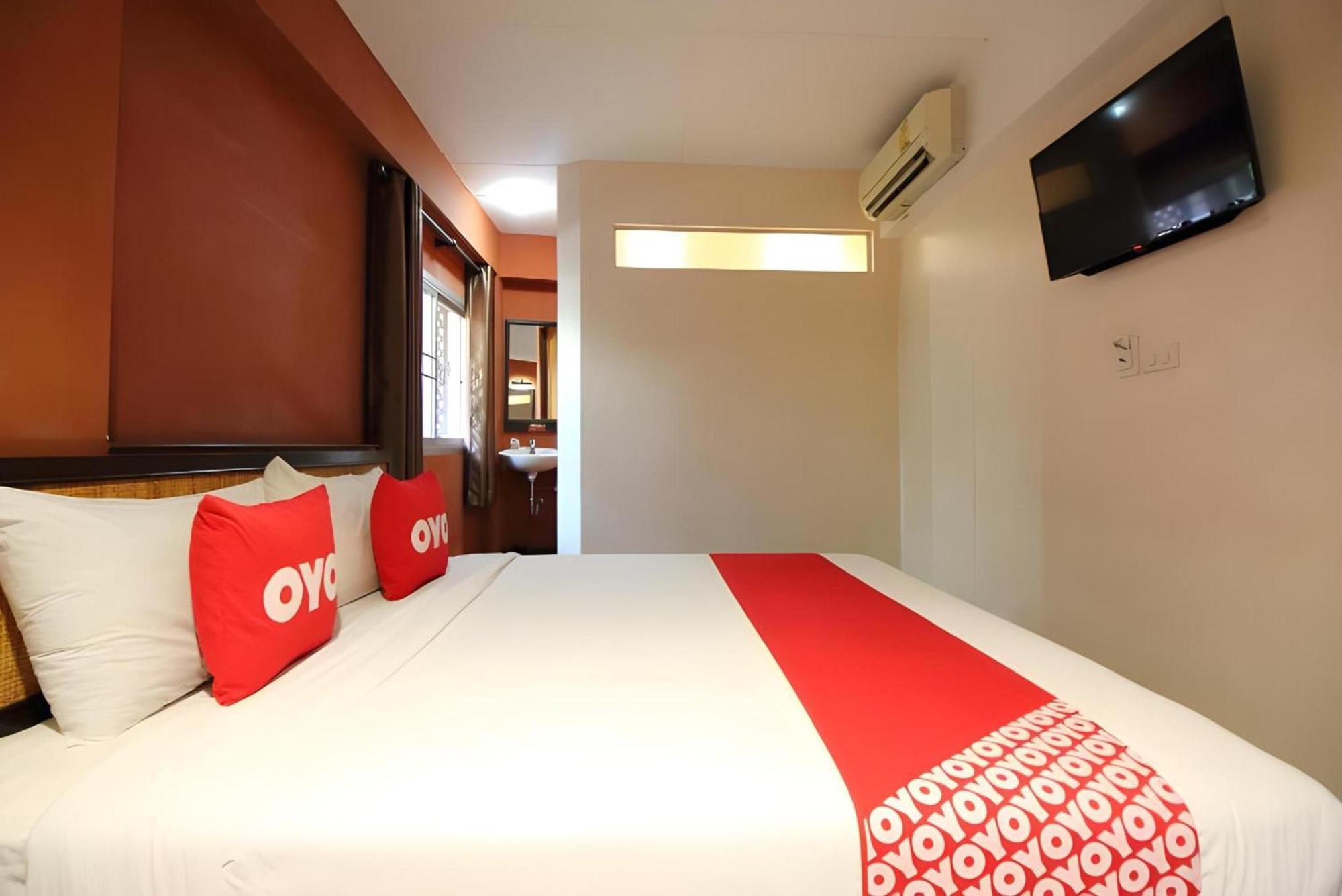 Pannee Lodge Khaosan - Sha Plus Банкок Екстериор снимка