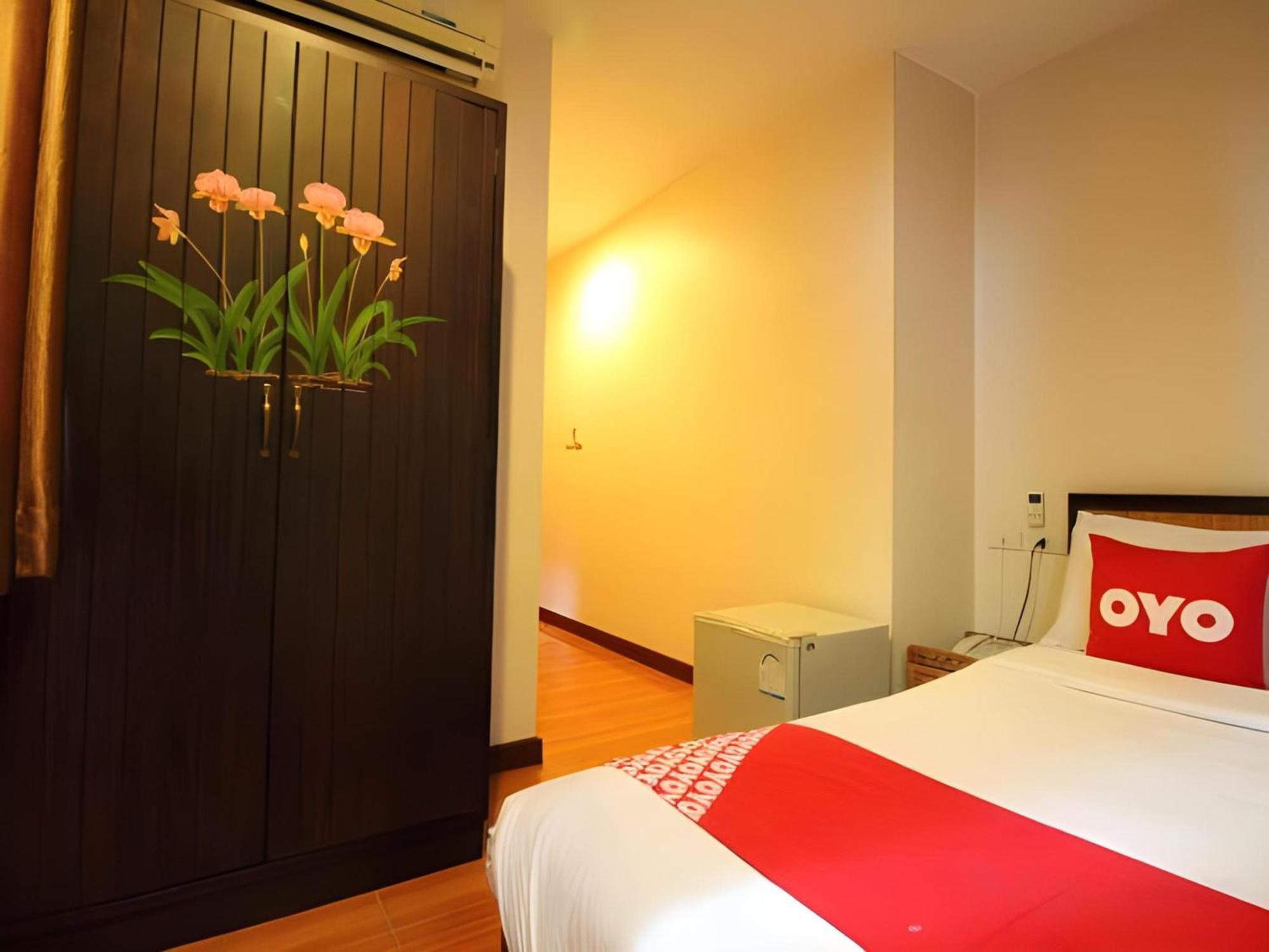 Pannee Lodge Khaosan - Sha Plus Банкок Екстериор снимка